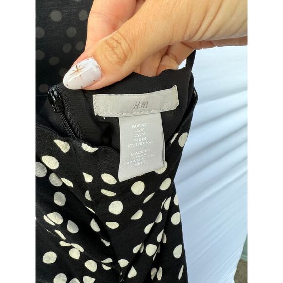 H&M Black and White Draped Polka Dot Square Neck Mini Casual Fitted Dress - Picture 8 of 9